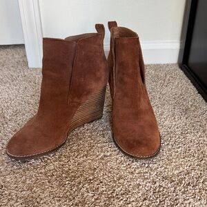 Lucky Brand Tan Suede Ankle Booties